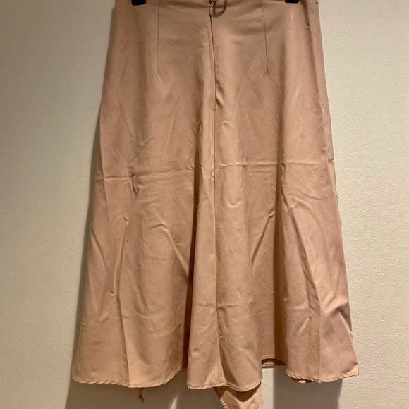 Zara Cream Asymmetrical Skirt - Picture 4 of 4